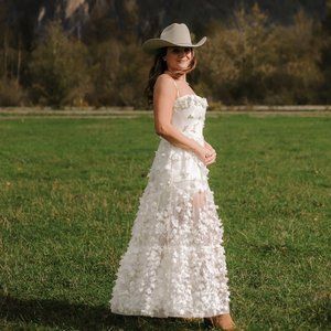 HELSI "Audrey" Midi Bridal Dress in White/Ivory (Size Small/2/4)